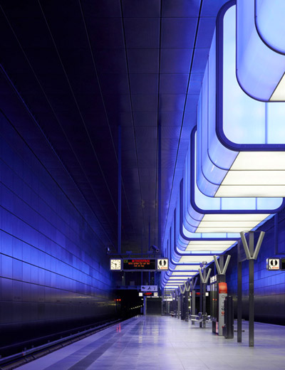 pfarre lighting design: hafencity university subway station, hamburg