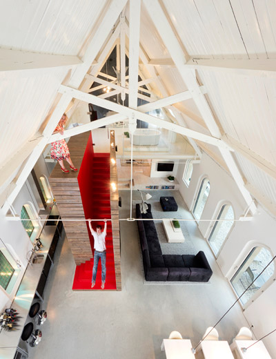 LKSVDD: god's loft story in haarlo