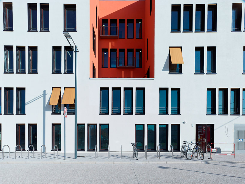 ANMA: ARTEM gallery and cosmopolitan promenade