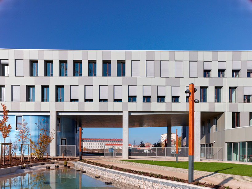 ANMA: ARTEM gallery and cosmopolitan promenade