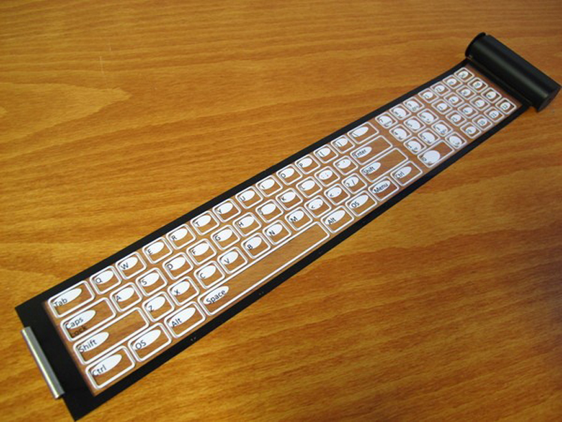 qii wireless smartphone keyboard rolls up into a film sized case