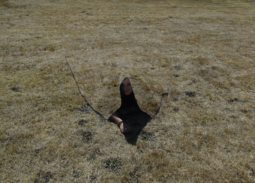 an invisibility cloak that uses quantum stealth