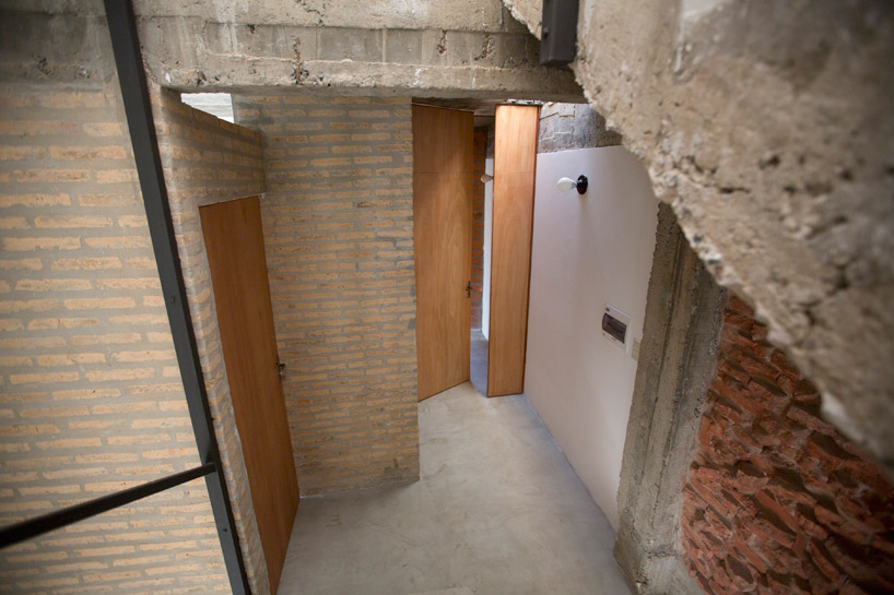 grupo Q lata jovai: house WF, paraguay