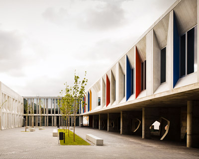 secondary school braamcamp freire pontinha by CVDB architectos