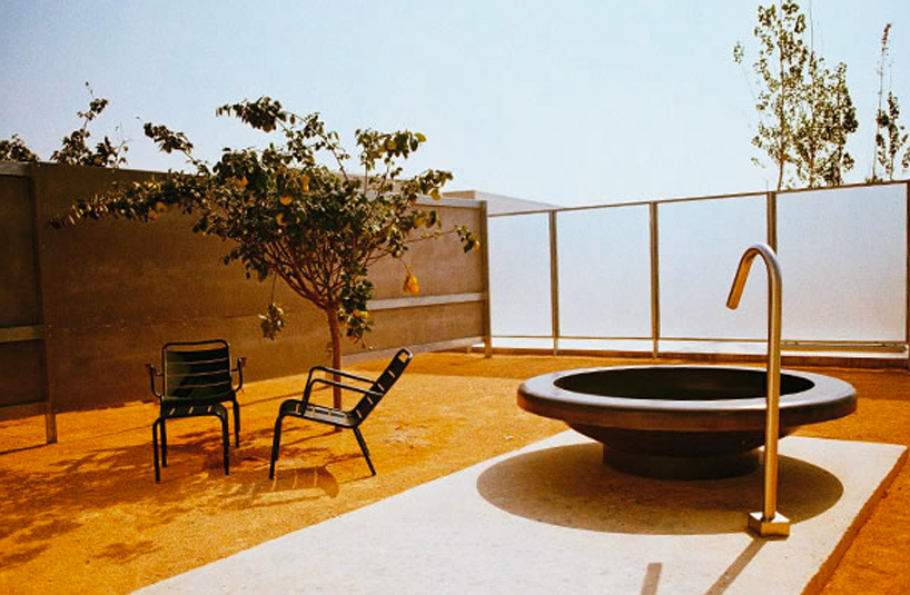 bardena_01 emiliano lopez monica rivera arquitectos: air of bardenas hotel