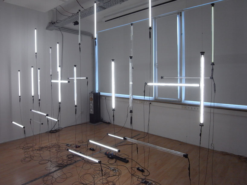 CL:OC   a kinetic installation by GROSSE 8