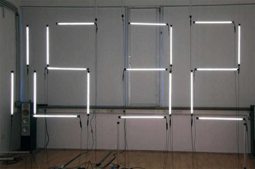 CL:OC   a kinetic installation by GROSSE 8