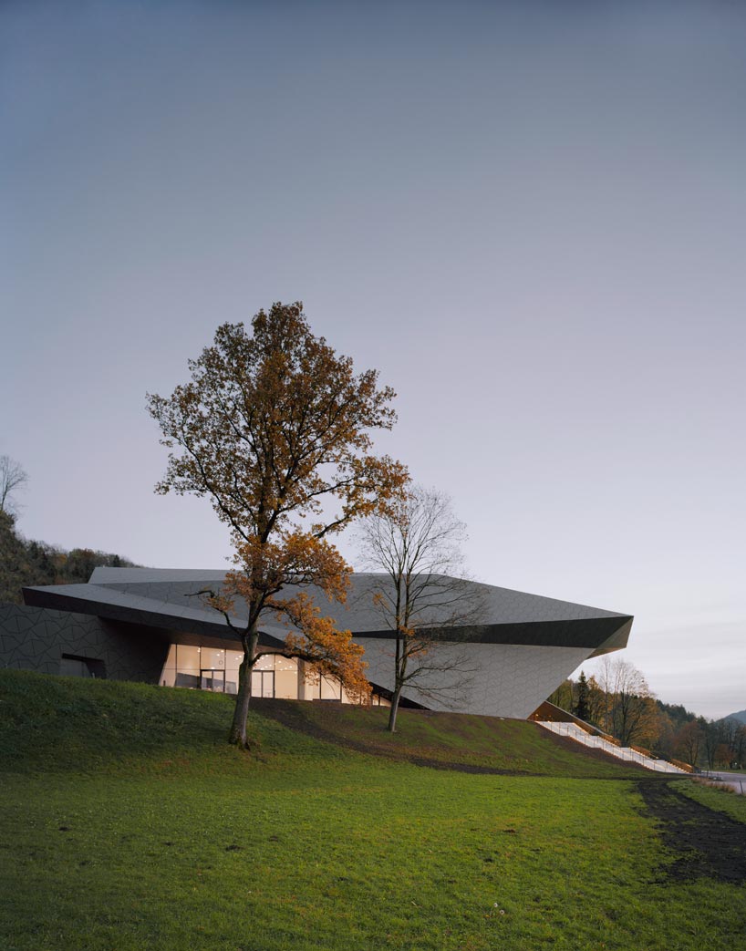 delugan meissl associated architect: festival hall of the tiroler festspiele erl