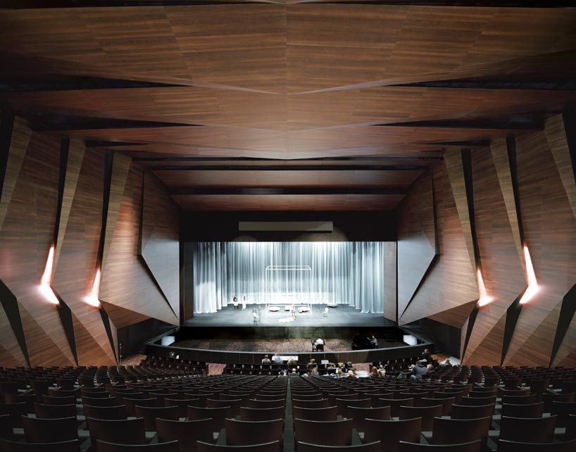 delugan meissl associated architect: festival hall of the tiroler festspiele erl
