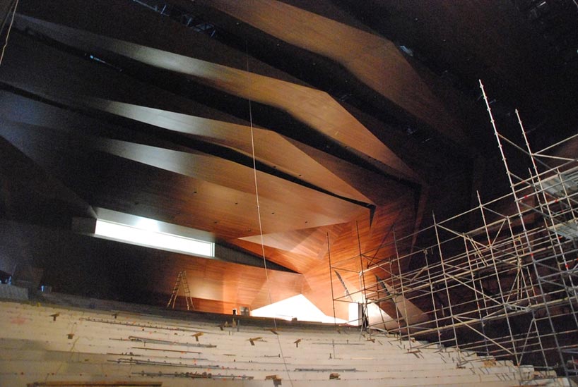 delugan meissl associated architect: festival hall of the tiroler festspiele erl