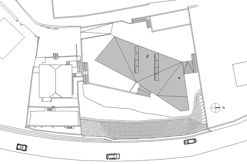 monovolume architecture: two family house giacomuzzi