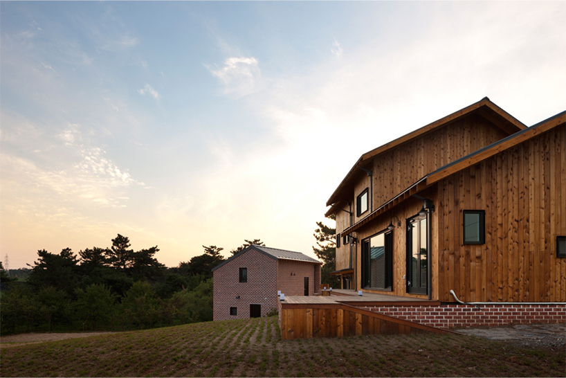 studio_GAON: house of january, house on the demarcation