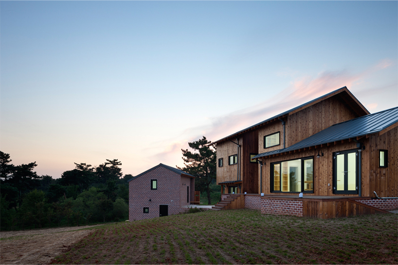 studio_GAON: house of january, house on the demarcation