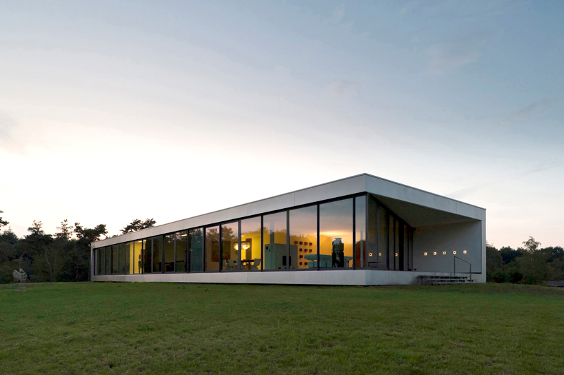 123DV: bridge house in the netherlands