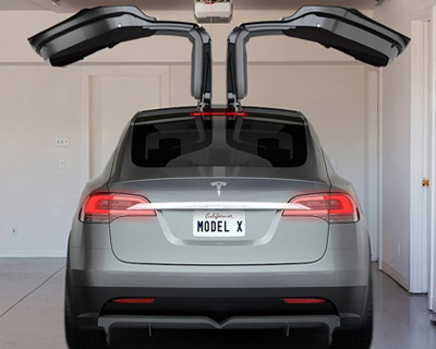 2014 tesla model X electric SUV at NAIAS