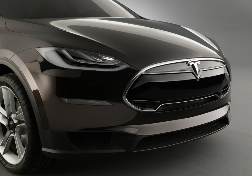 2014 tesla model X electric SUV at NAIAS