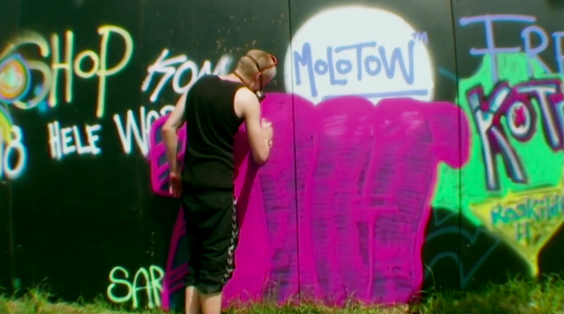 the roskilde music festival graffiti project by lars pederson