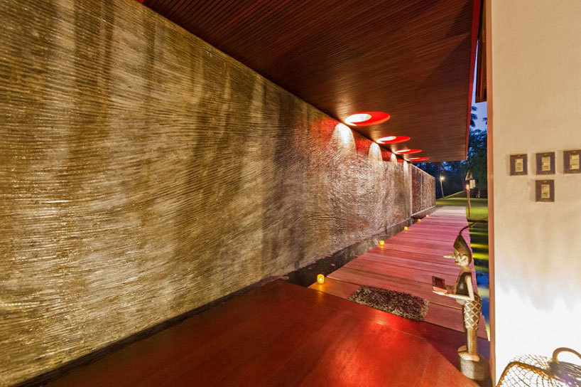 david lombardi: villa sapi in indonesia