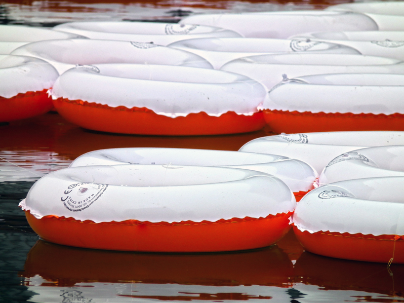 floating typography by studio toer