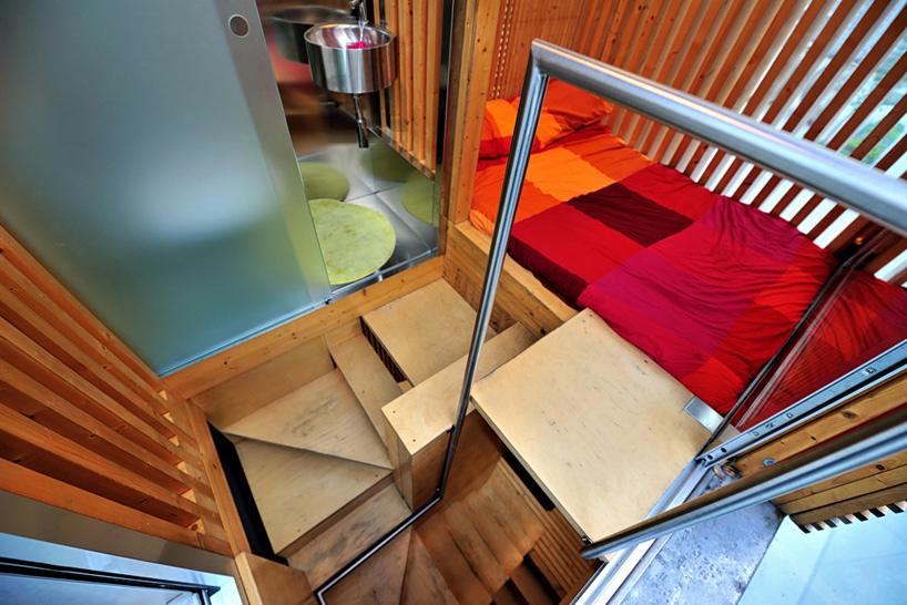 transportable tourist tower by jose pequeno