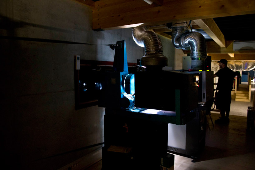 encore heureux: cine 32, france