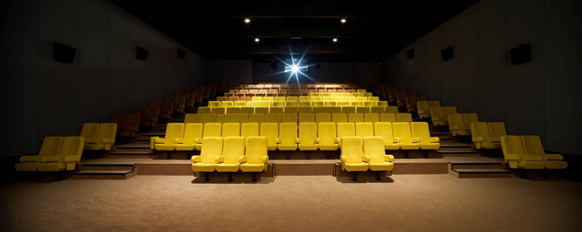 encore heureux: cine 32, france