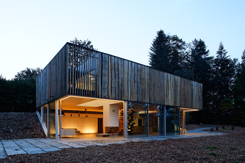 lode architecture: d house, brittany, france 