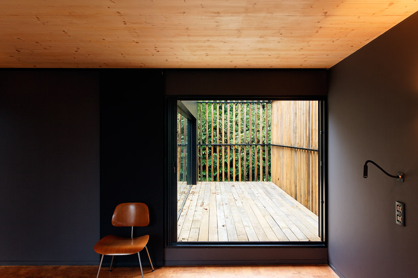 lode architecture: d house, brittany, france 