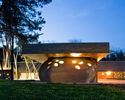 friendhouse ecohotel by ryntovt design