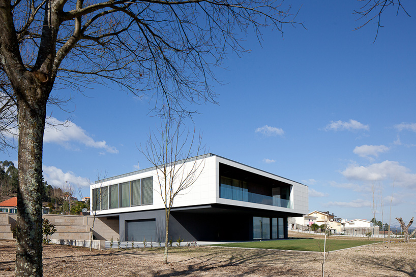 helder de carvalho: house AADD in portugal