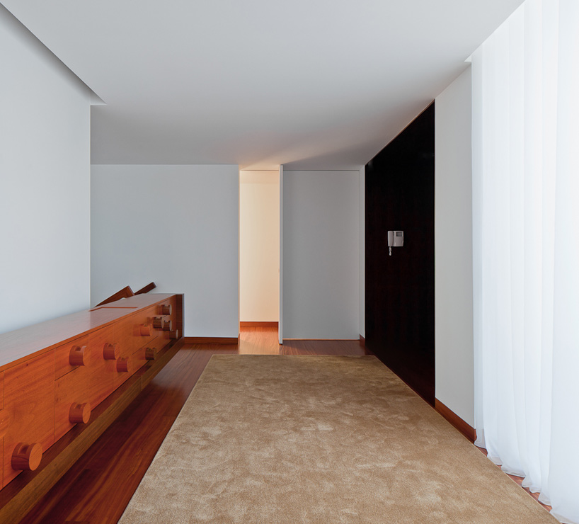 helder de carvalho: house AADD in portugal