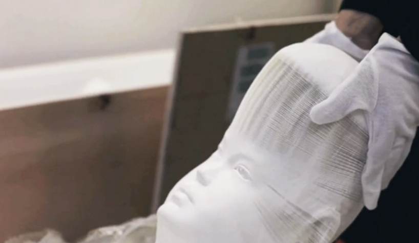 flexible paper sculptures made up of thousands of layers by li hongbo