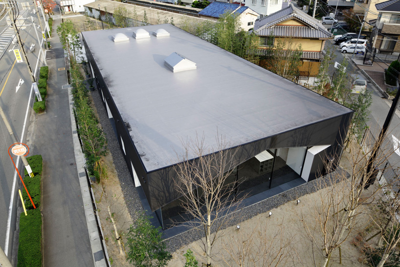 sugawaradaisuke: aqua plannet headquarters / office in forest