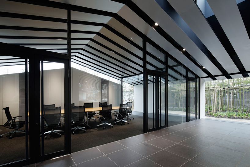 sugawaradaisuke: aqua plannet headquarters / office in forest