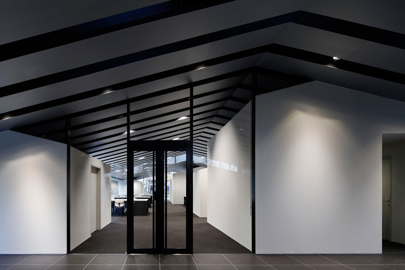 sugawaradaisuke: aqua plannet headquarters / office in forest