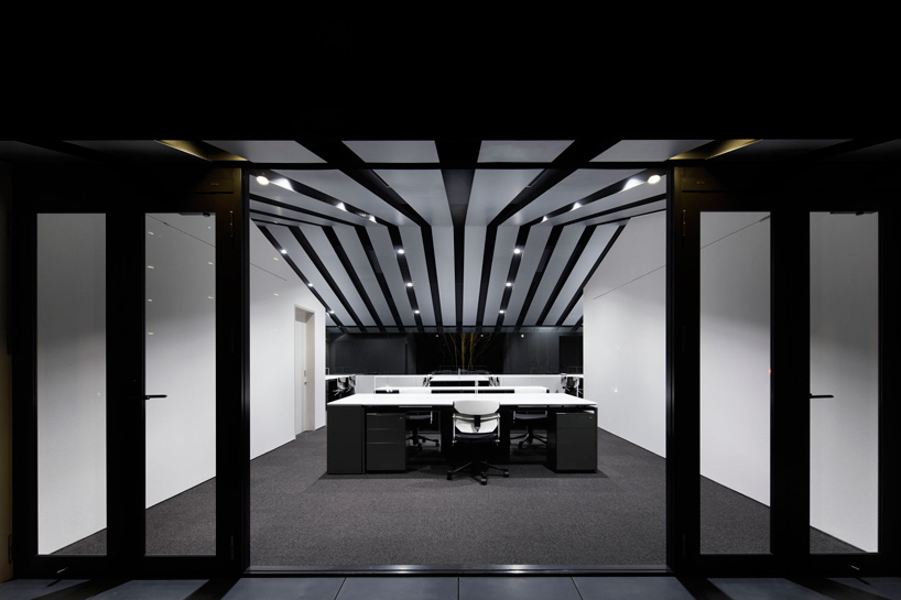 sugawaradaisuke: aqua plannet headquarters / office in forest