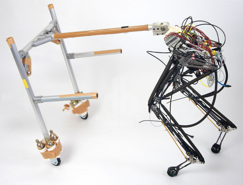 pneupard: a cheetah robot with artificial muscles