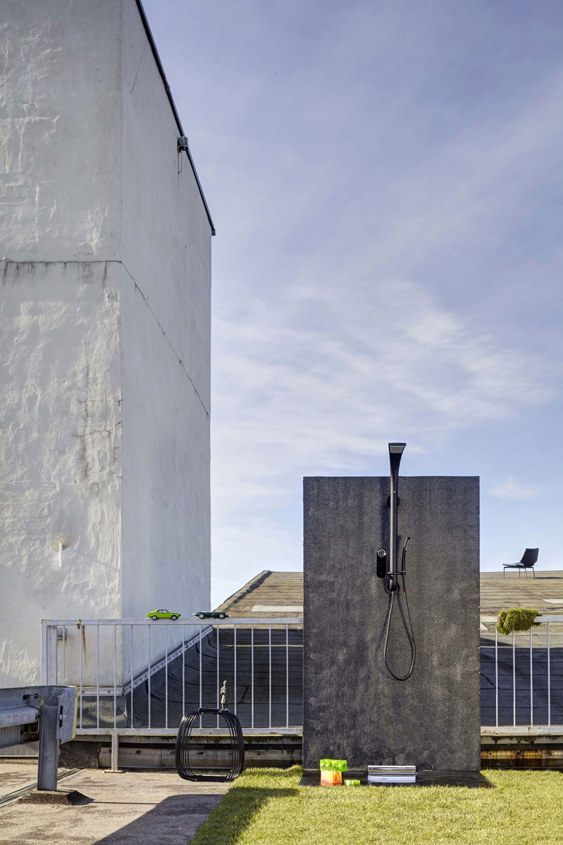 transparent mobile bathroom bubble