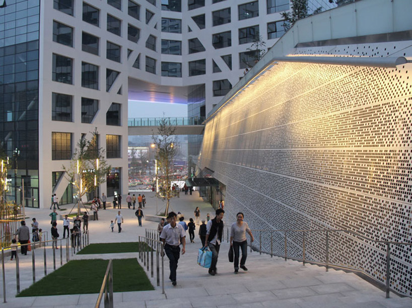 steven holl speaks about the completed sliced porosity block, chengdu