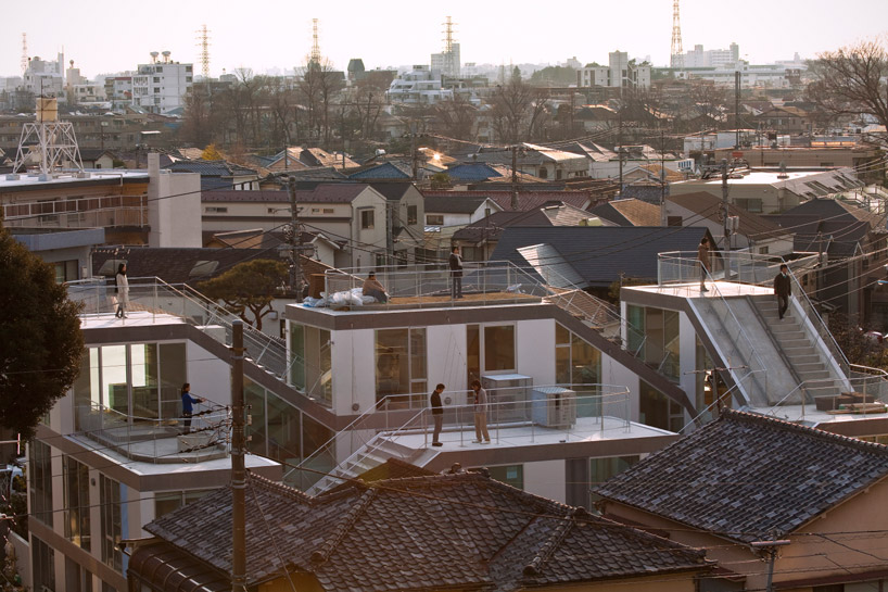 komada architects office: SLIDE house