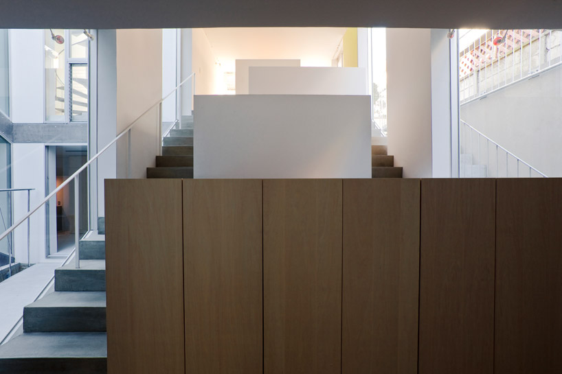 komada architects office: SLIDE house