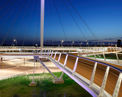 circular hovenring cyclist bridge by ipv delft