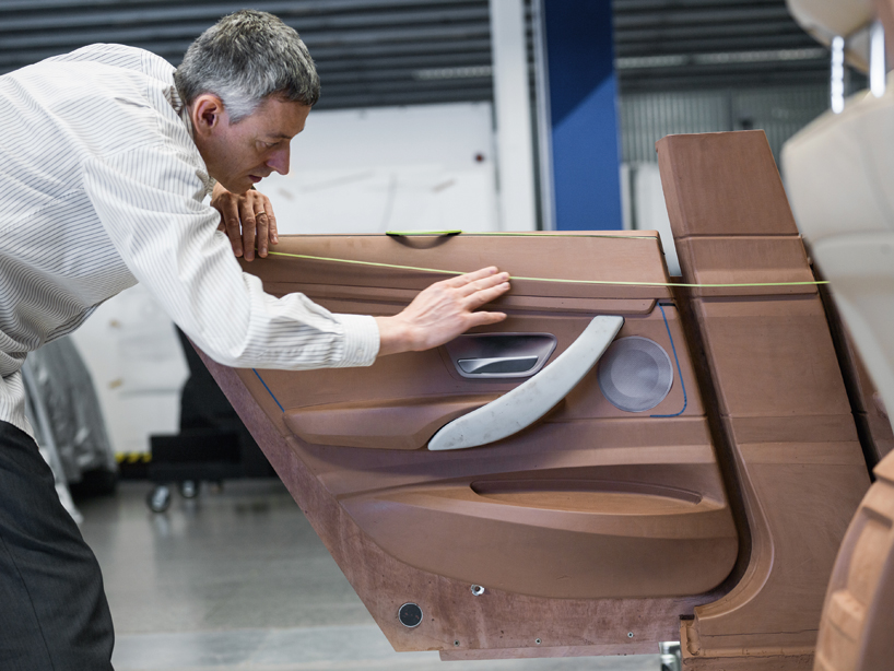 BMW 3 series gran turismo debuts at 2013 geneva motor show