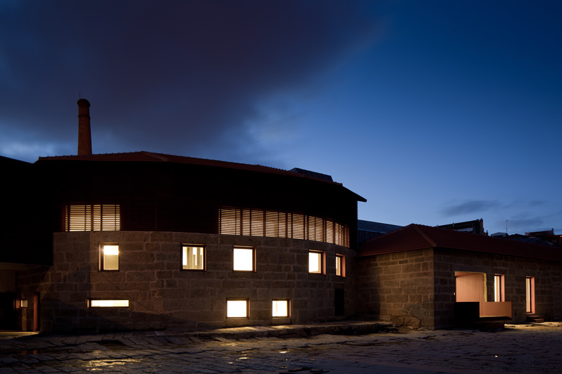 pitagoras arquitectos: center for advanced post graduate education