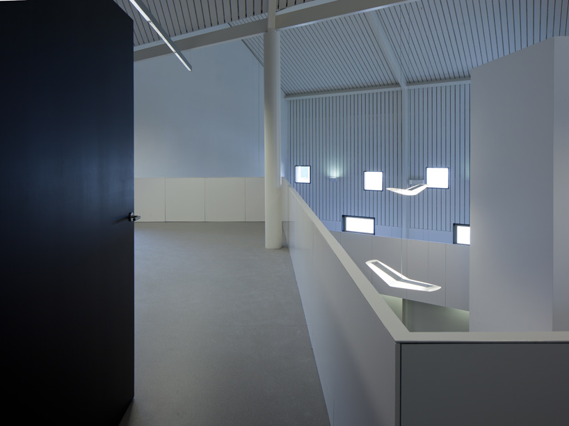 pitagoras arquitectos: center for advanced post graduate education