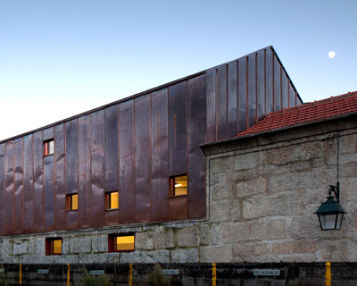 pitagoras arquitectos: center for advanced post graduate education