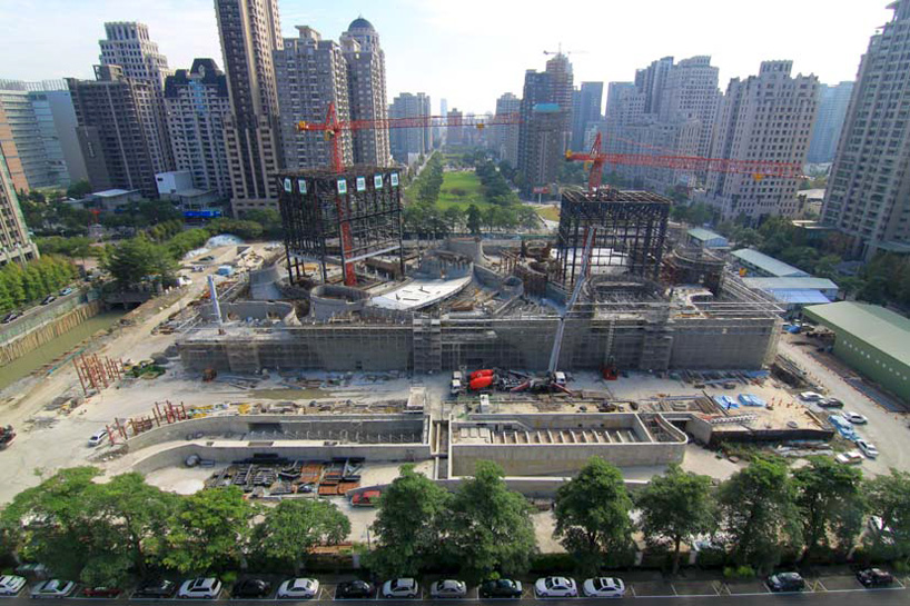 taichung metropolitan opera house by toyo ito under construction