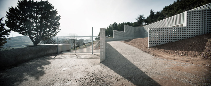MRM arquitectos: añorbe cemetery extension