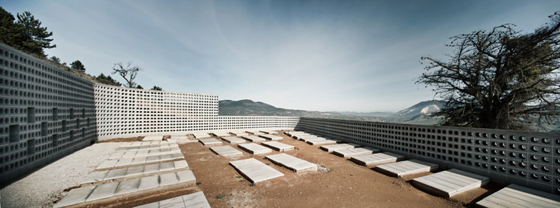 MRM arquitectos: añorbe cemetery extension
