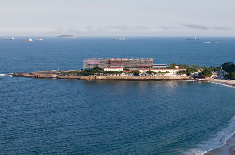 carla juaçaba: pavilion humanidade 2012, rio de janeiro